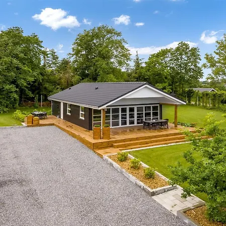 Skip Holiday home Hojslev