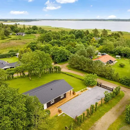 펜션 Skip - 300m To The Fjord By Interhome 회예스레브