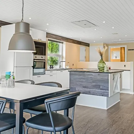 Skip - 300m To The Fjord By Interhome *