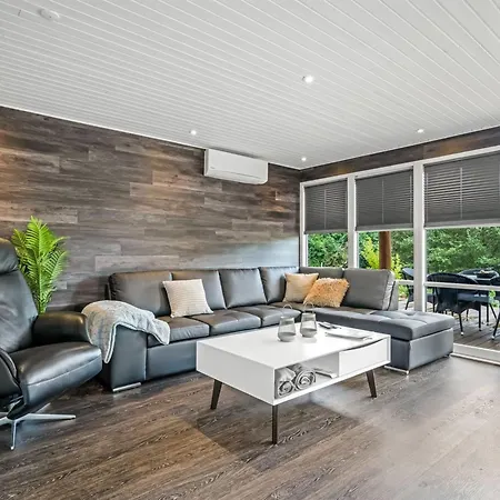 Skip - 300m To The Fjord By Interhome *