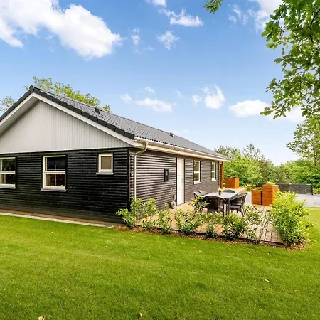 Skip - 300m To The Fjord By Interhome Højslev